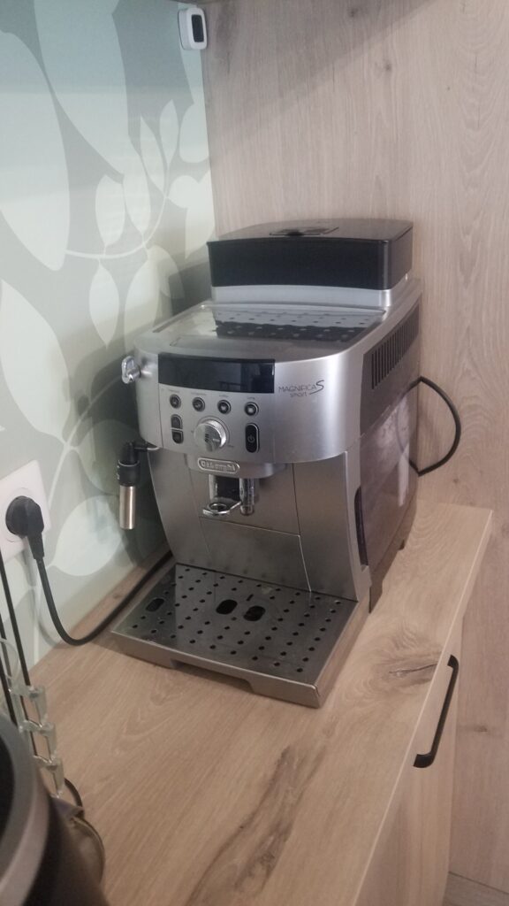 Extension réservoir café Delonghi Magnifica S